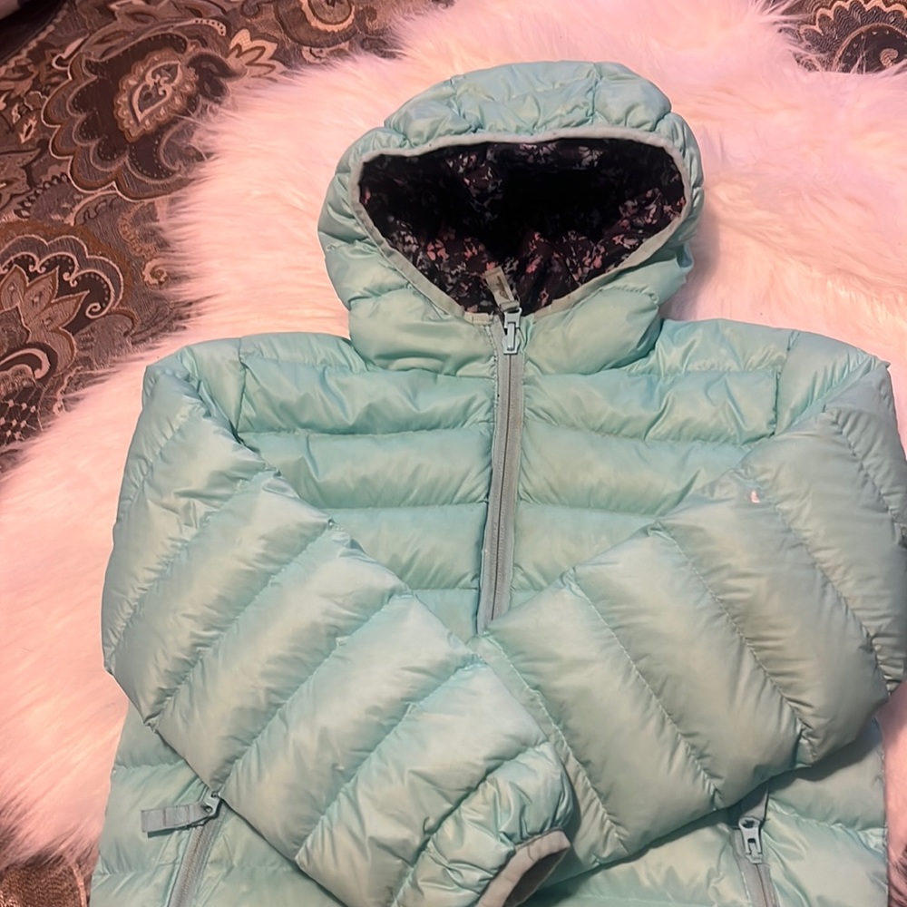 Reversible Eddie Bauer puffer girls coat size extra small 5/6
